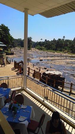 Pinnalanda Hotel Restaurant